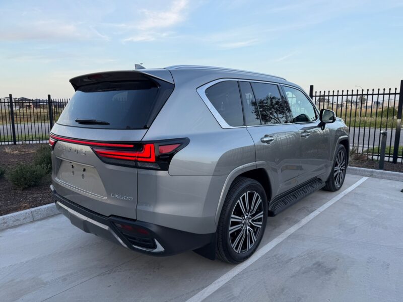 2024 Lexus LX600 (Enhancement Pack)