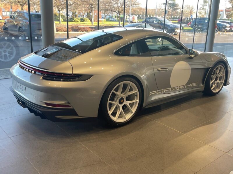 2025 Porsche 911 Carrera 992 ST